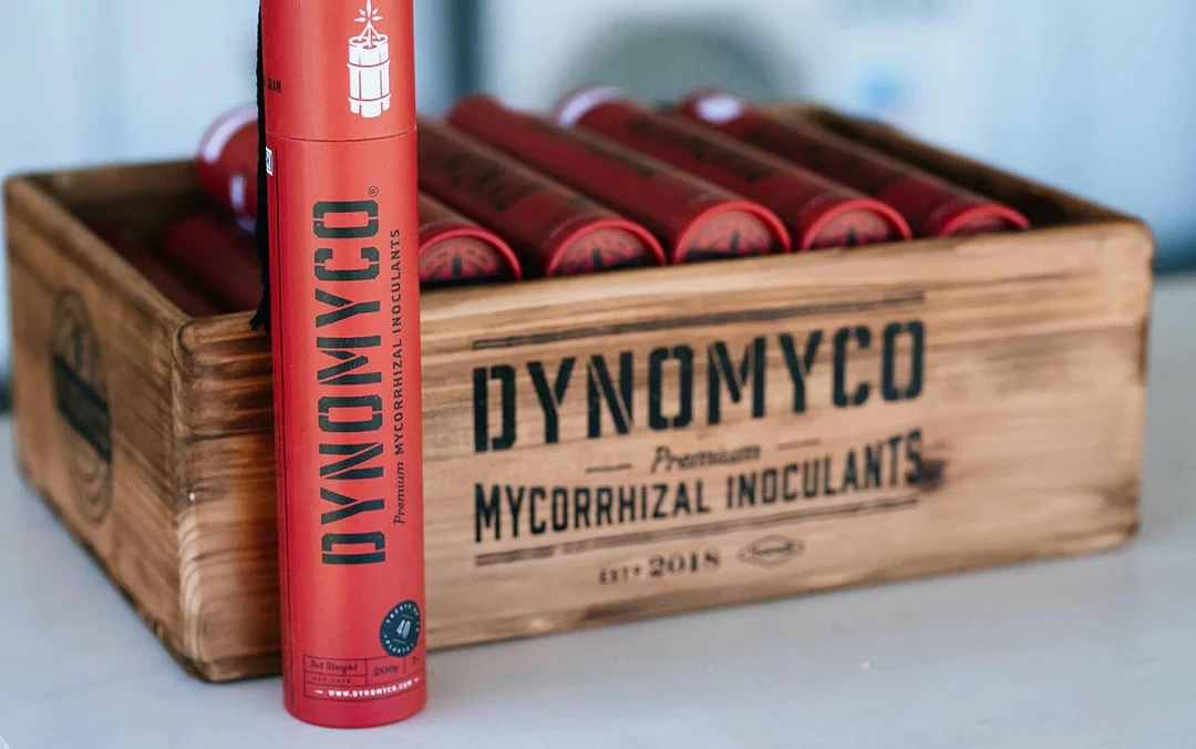 Flash Sale 🎁 Planting & Watering DYNOMYCO | Premium Mycorrhizal Inoculant 💯 3 Planting & Watering DYNOMYCO | Premium Mycorrhizal Inoculant